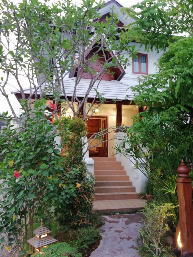 Rich Garden House Hotel Чіангмай Екстер'єр фото
